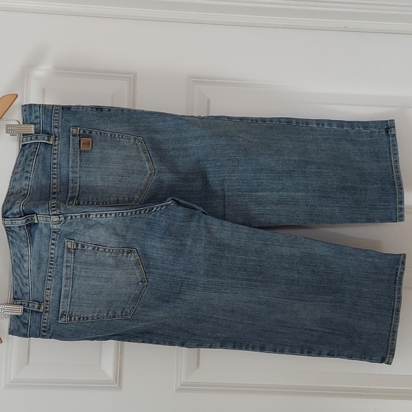 Nautica womens jean capris, size 8. - Picture 2 of 6